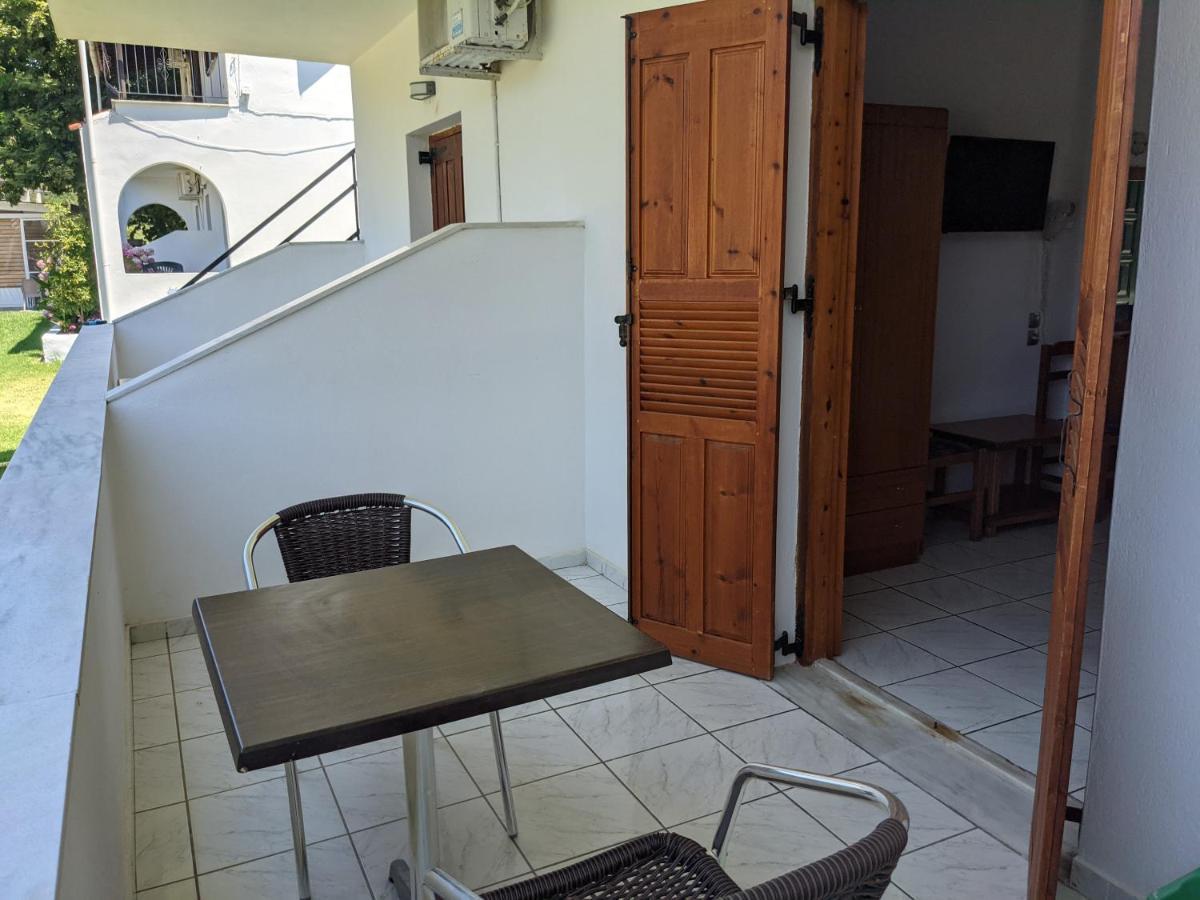 Appartement Dream House à Agia Paraskevi  Extérieur photo